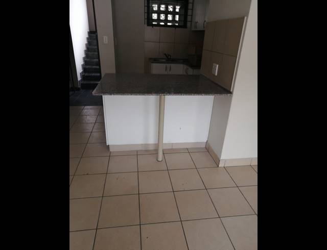 3 BEDROOM APARTMENT TO LET IN WESTVILLE